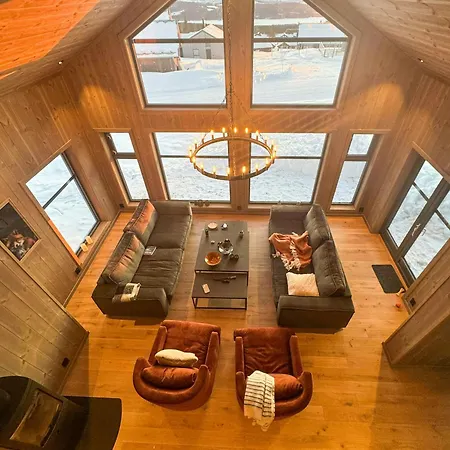 Modern With Outdoor Sauna By Nord-mesna Vakantiehuis Sjusjoen